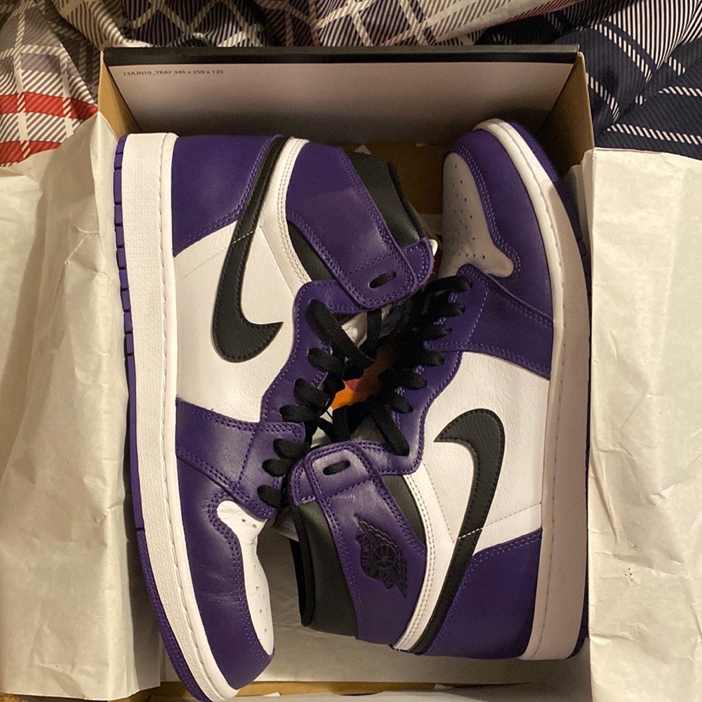 Jordan 1 Court Purple, size 13